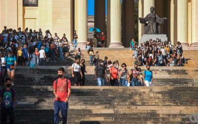 Del colapso financiero al estallido estudiantil: el tarifazo que encendió Cuba